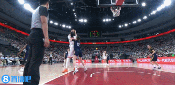 九游会·j9官方网站🤩接着打！张子宇内线低位要球 转身顶着人强打又是2+0！